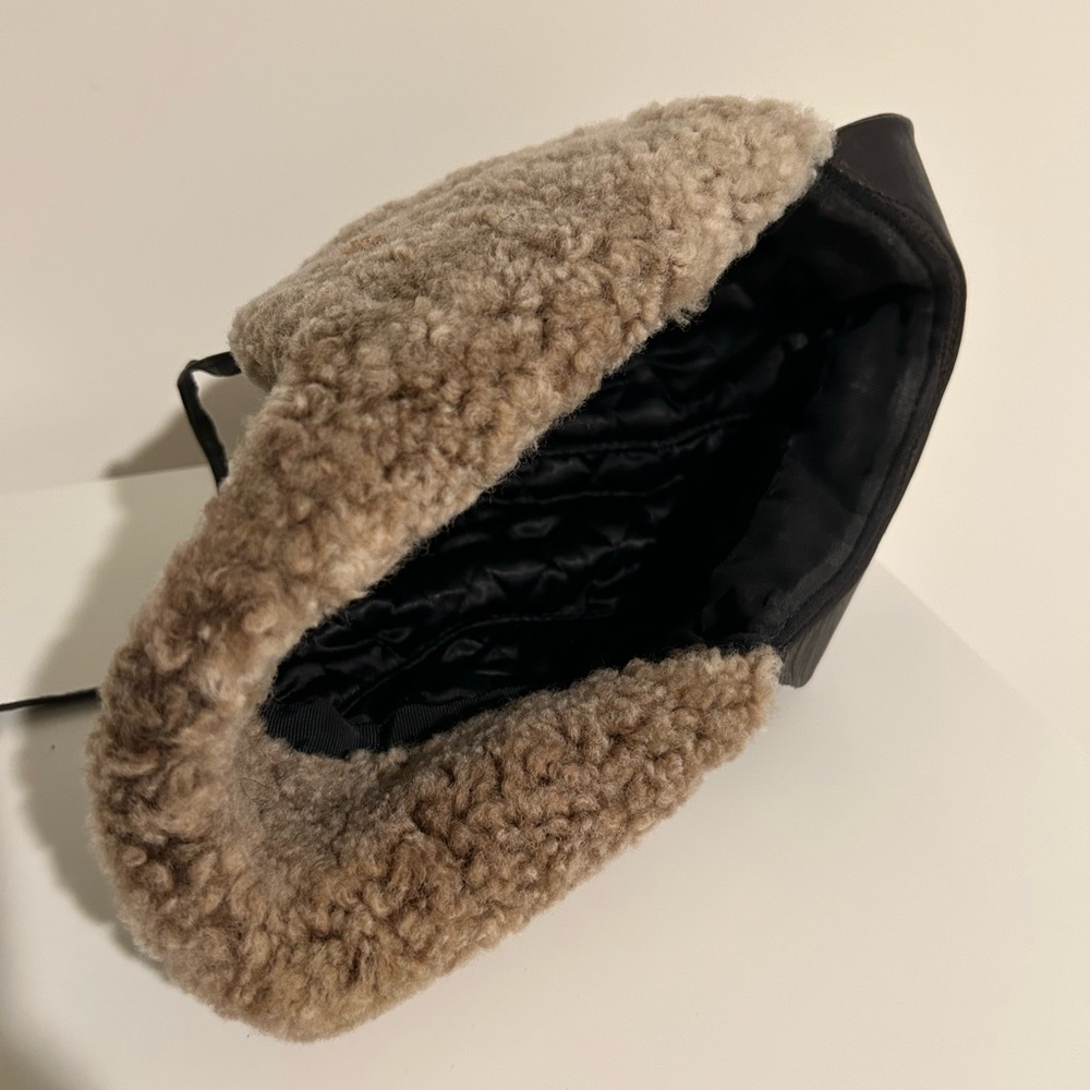 100% Authentic Leather and Shearling Trapper Hat - Picture 5 of 5